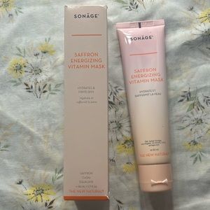 Saffron, energizing, vitamin mask, hydrates, and firm skin